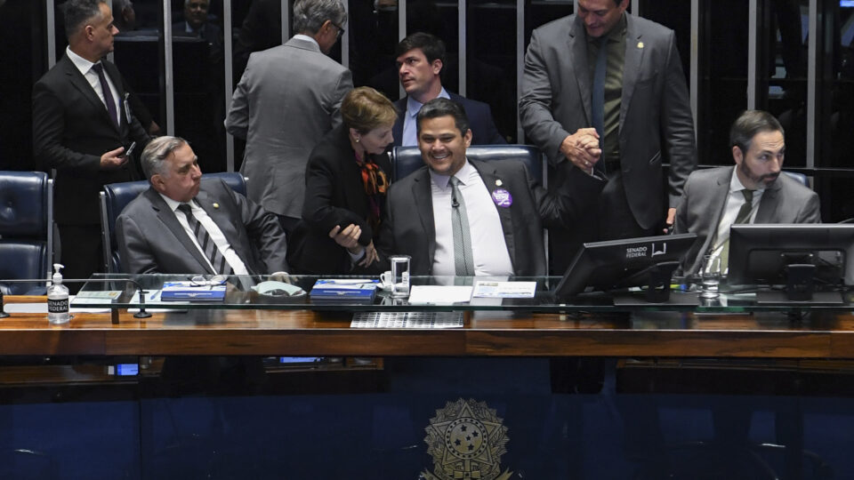Licença-paternidade ampliada contribui para o fortalecimento da estrutura familiar