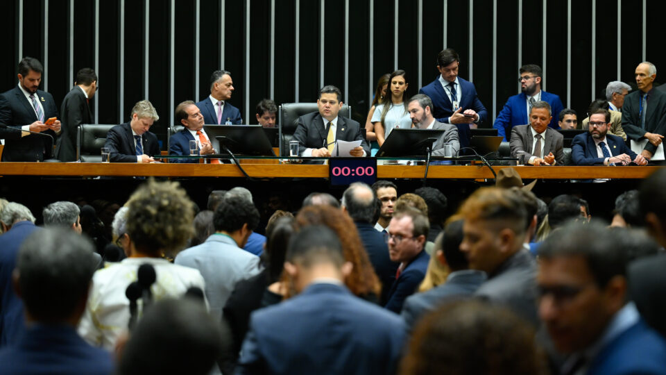 CPI enterrada e delação sem definição: qual o jogo político em Brasília?