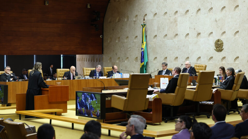 STF proíbe manobra em unidades e cargos para driblar restrição a penduricalhos