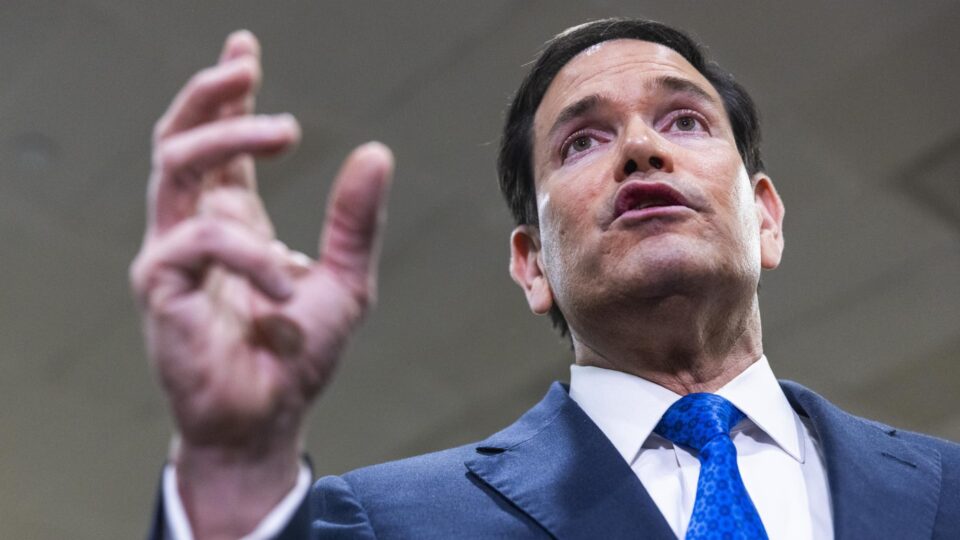 Rubio acusa Cuba de recusar ajuda e anuncia novas sanções para atingir o regime