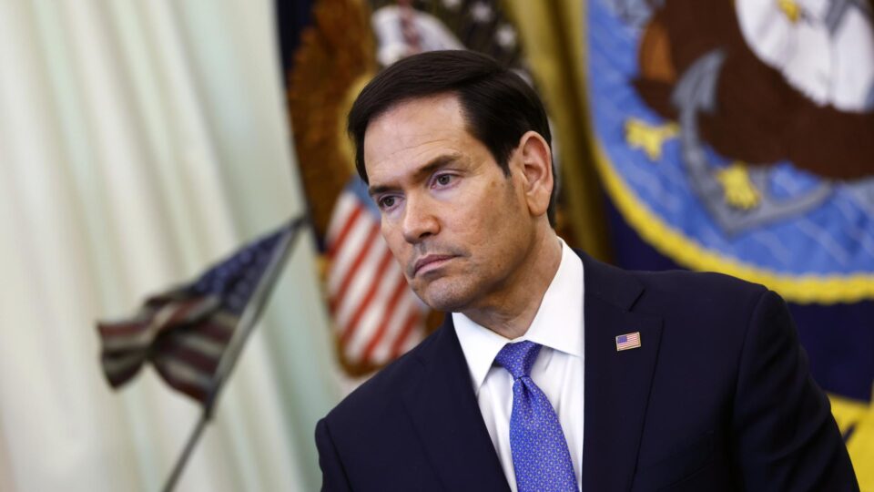 Rubio chama Raúl Castro de “foragido” e reduz expectativa de acordo pacífico com Cuba