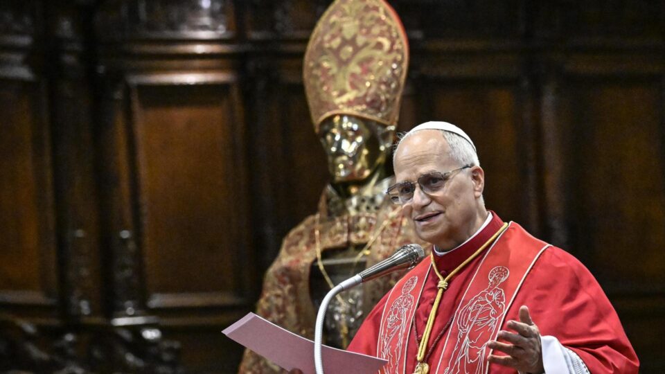 O que é uma encíclica escrita pelo papa e o que ela revela?