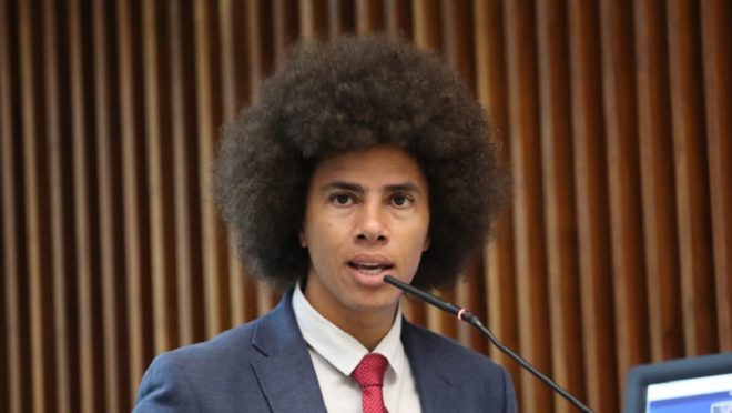 Conselho de Ética aprova pedido de cassação do deputado Renato Freitas