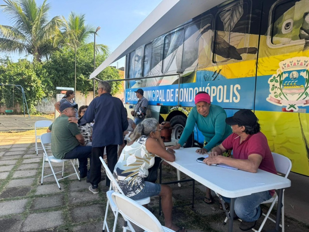 Câmara Itinerante movimenta Vila Olímpica e aproxima Legislativo da população