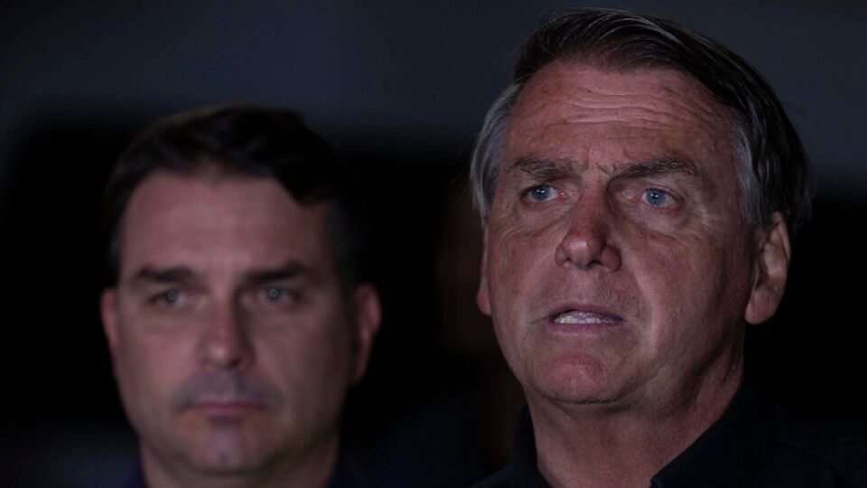Quem quer barrar o filme sobre Bolsonaro no TSE?