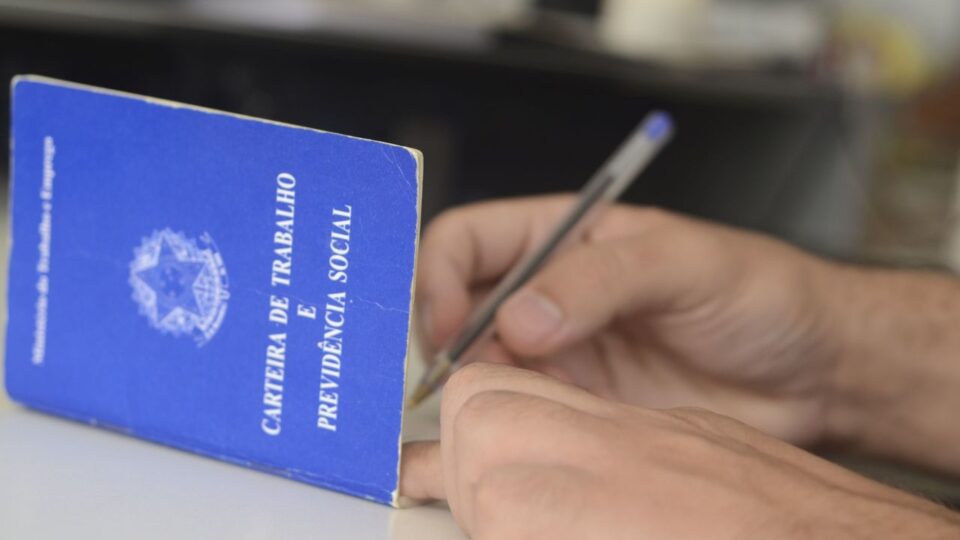 Alcolumbre acelera proposta da oposição alternativa à escala 5×2