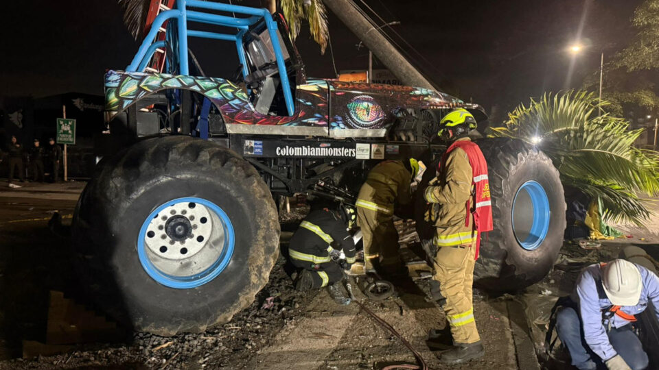 Atropelamento em massa com “monster truck” deixa mortos e feridos na Colômbia