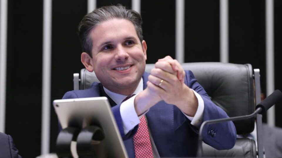 Estratégia de Motta restringe debate e pode decidir a jornada 6×1