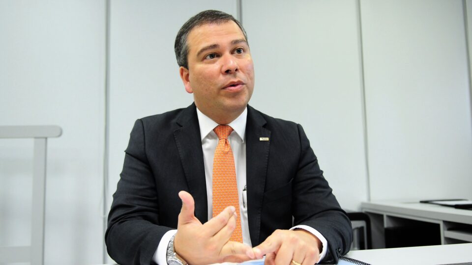 Mendonça transfere ex-presidente do BRB para Papudinha e abre caminho para delação