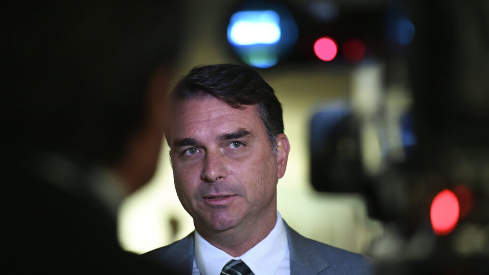 Como sobreviver a uma crise política
