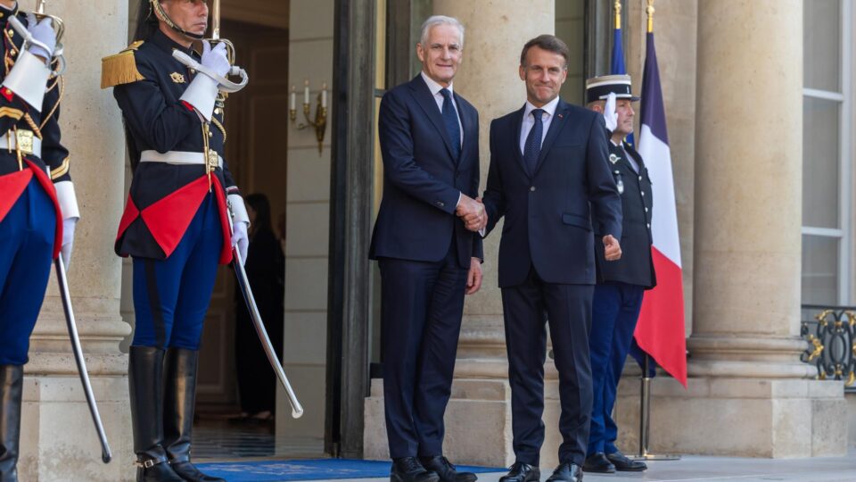 França ganha apoio da Noruega para ampliar dissuasão nuclear na Europa