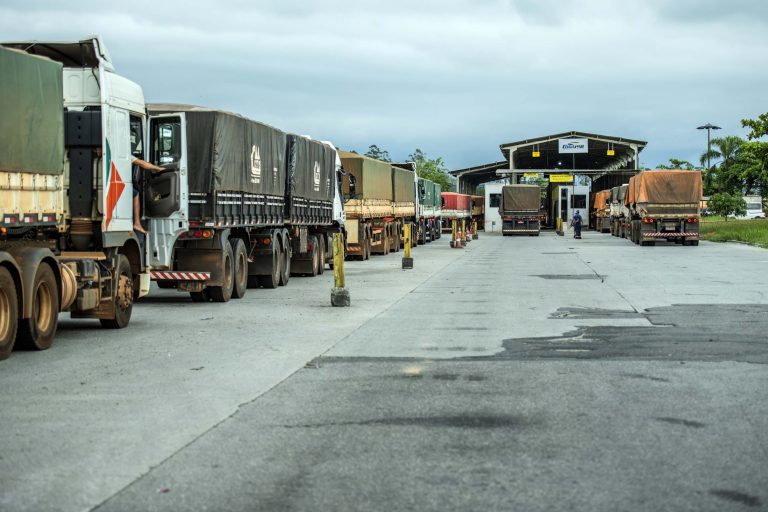 Seminário debate relações trabalhistas no transporte rodoviário de cargas