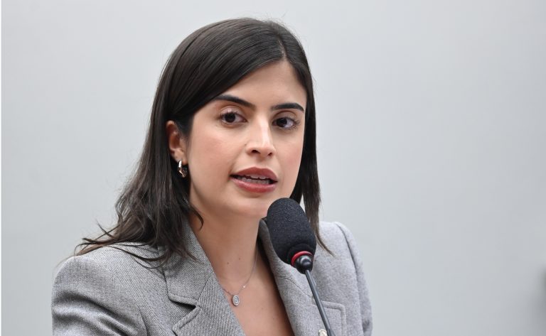 Grupo de trabalho debate disseminação do ódio contra mulheres nas redes sociais