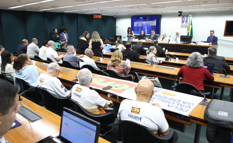 Representantes da enfermagem denunciam na Câmara descumprimento do piso salarial da categoria