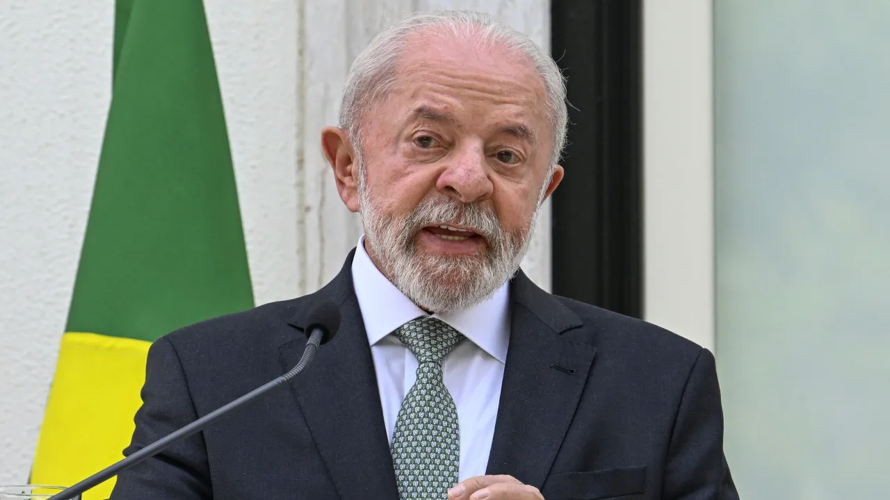 Lula diz ter pedido a Trump para não anular visto de jogadores brasileiros