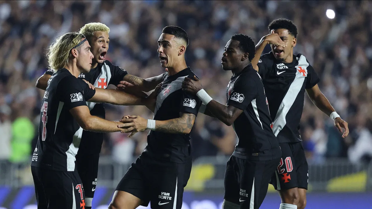 Sob pressão em São Januário, Vasco precisa vencer o Barracas para avançar na Sul-Americana
