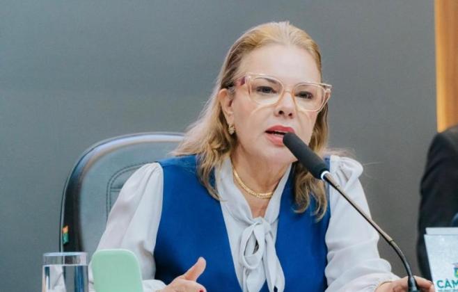 Paula Calil critica novo aumento da tarifa de água em Cuiabá