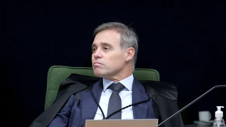 O Supremo precisa de mais Mendonça e menos Gilmar