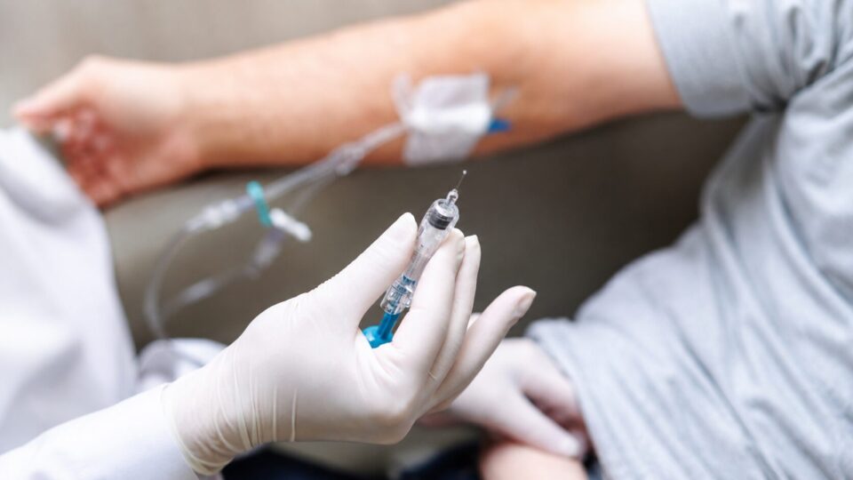 CAR-T Cell avança rumo ao SUS e reforça protagonismo do Erasto Gaertner e do Erastinho em terapia que revoluciona o tratamento do câncer