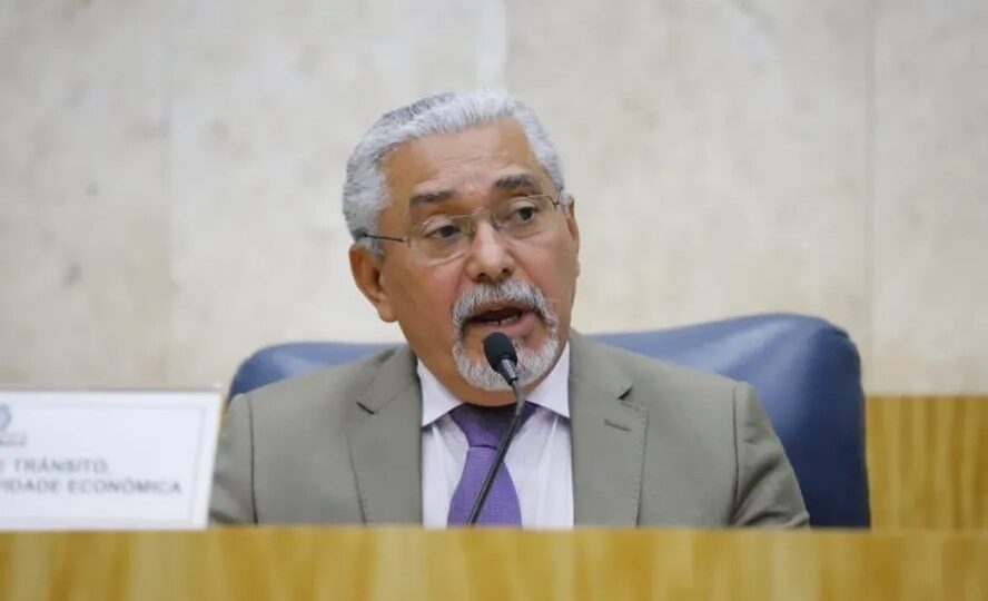 Quem é o vereador do PT preso por suspeita de ligação com o PCC em São Paulo?