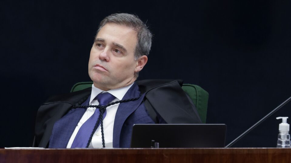 André Mendonça está enfrentando o sistema. Como acabaram outros juízes antes dele?