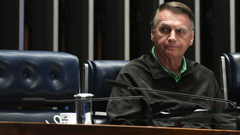 PM relata a Moraes falha em tornozeleira eletrônica de Bolsonaro