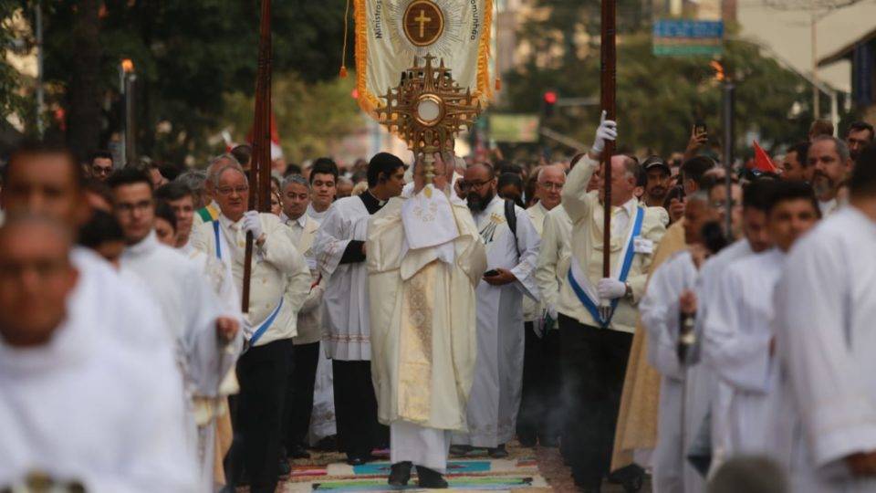 Corpus Christi: a transformação que nasce da Eucaristia