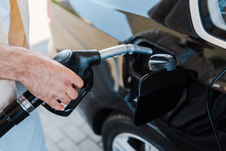 Medida provisória cria subsídio para segurar preço do diesel