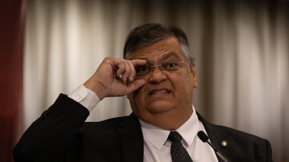 Dino vê censura prévia e anula decisão do TRE-PR contra publicação sobre Dallagnol