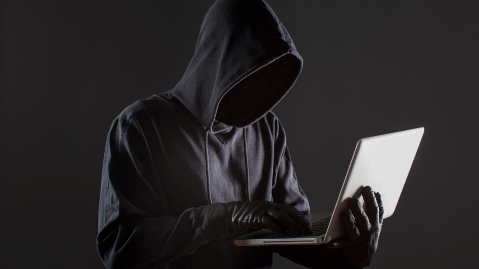 Hacker tenta movimentar milhões em conta de prefeitura de SC e município diz ter revertido o desvio