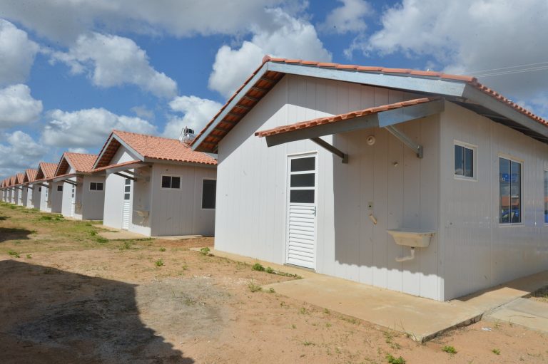 Comissão debate criação de cooperativas habitacionais e moradia por autogestão