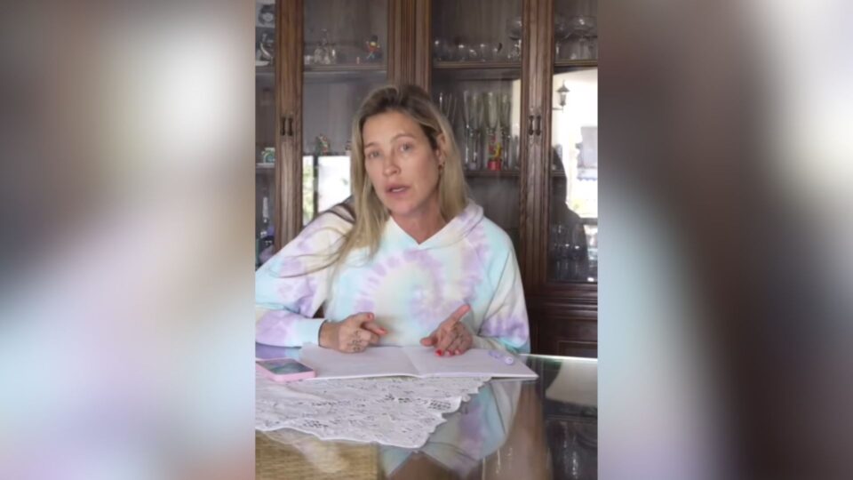 Sindicato pagou R$ 300 mil a atriz por vídeo contra PEC que fortalece Banco Central
