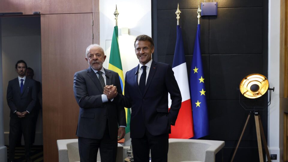 Lula se encontra com Macron no G7: “Levando a voz do Sul Global”