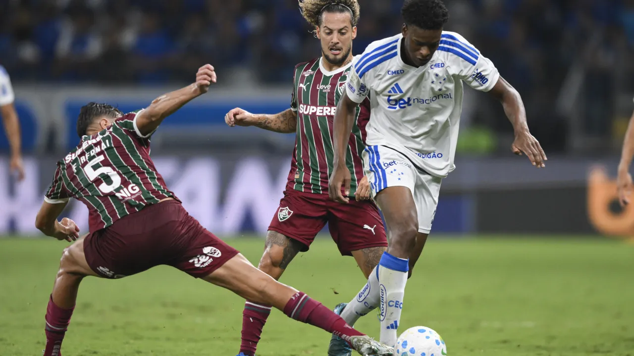 Fábio falha, e Cruzeiro busca empate contra o Fluminense no Mineirão