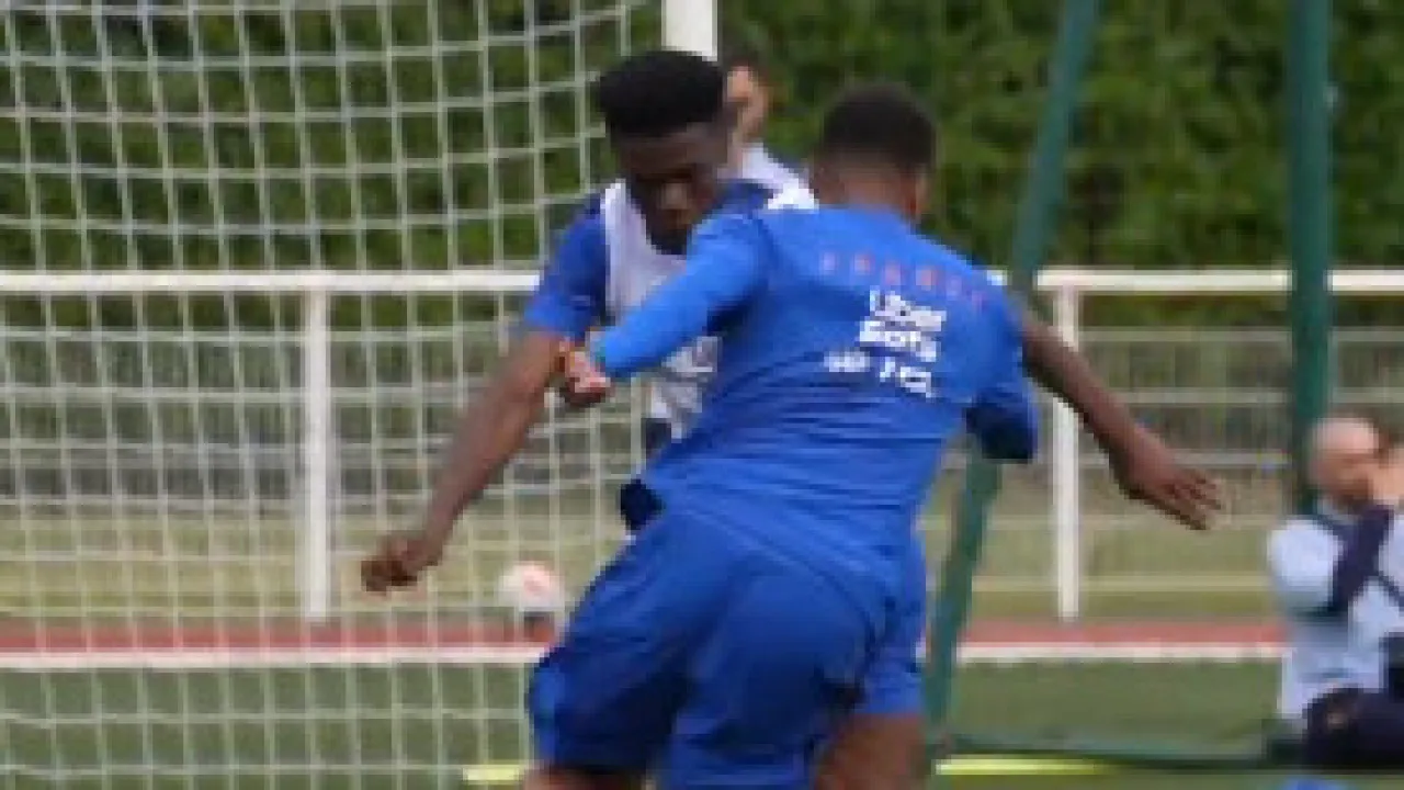 Mbappé dá show em treino da França e viraliza antes da Copa do Mundo