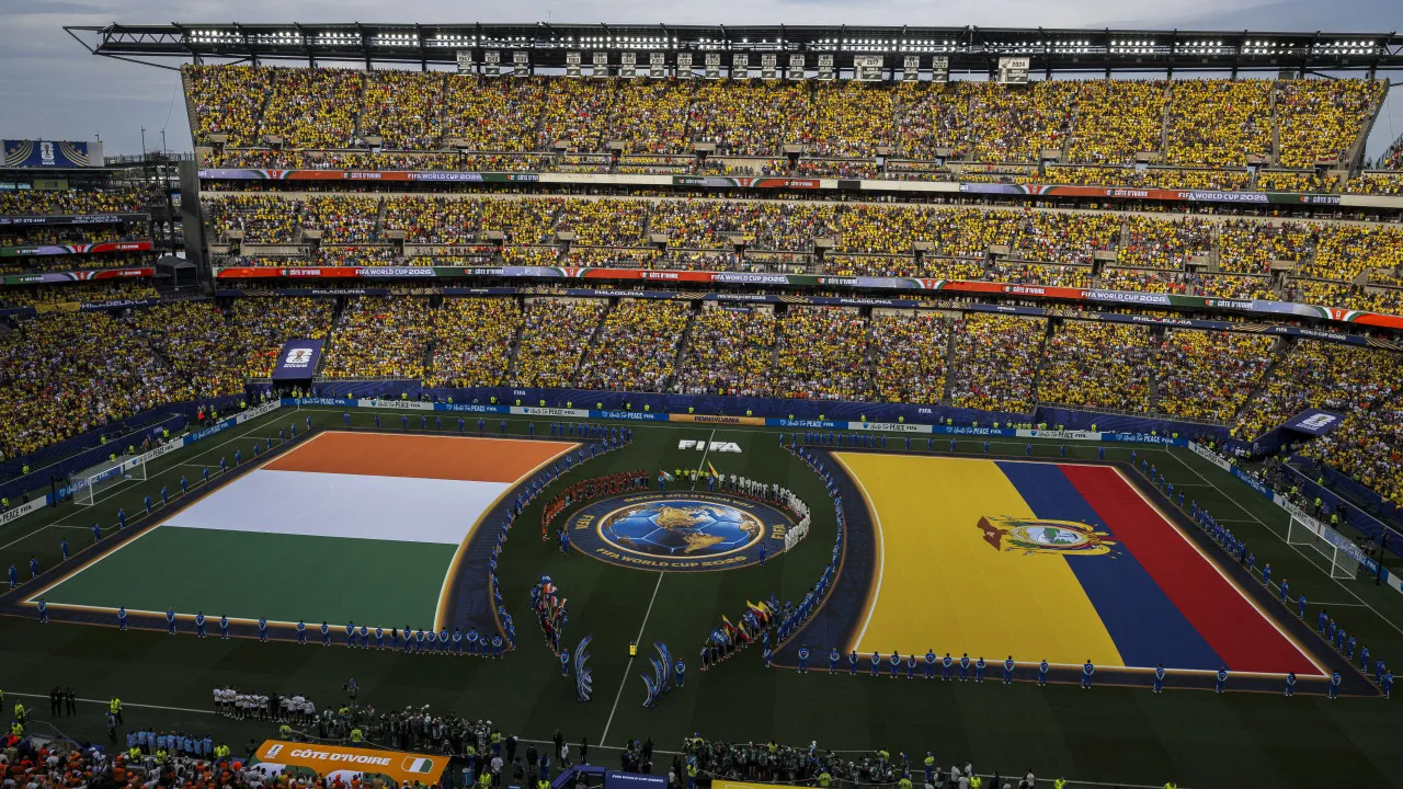 Equador para no travessão e Costa do Marfim vence no final, no Grupo E