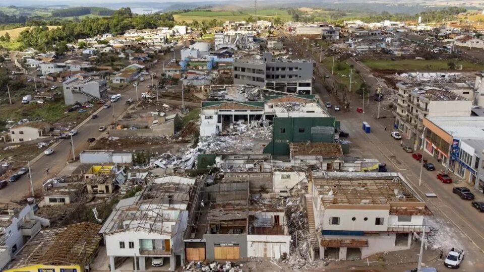Sete meses após tornado, Rio Bonito concluiu apenas duas das 17 obras previstas