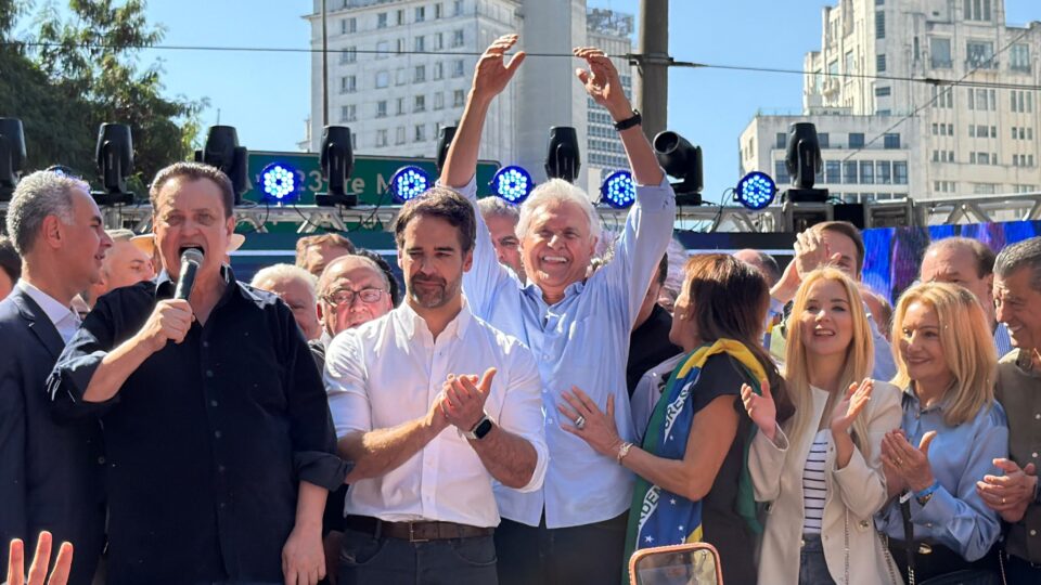 Caiado critica Flávio Bolsonaro e Lula em lançamento da chapa a presidente com Kassab