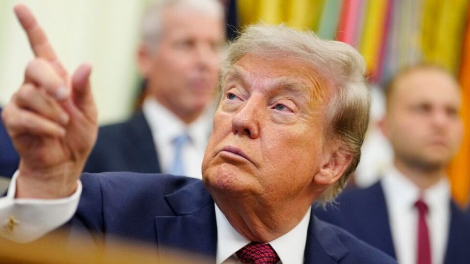 Trump enfrenta dilema sobre IA: regular sem perder a liderança para a China