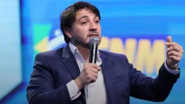 Missão vende ingressos de até R$ 7 mil para congresso que lança Renan Santos à Presidência