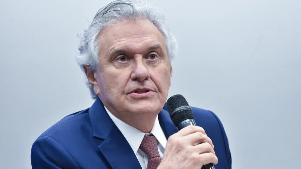 Caiado mira PP e União Brasil para fortalecer candidatura ao Planalto