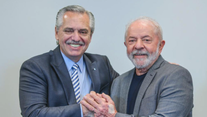 Alberto Fernández chama Lula de “inocente” e ataca Milei e Bolsonaro: “energúmeno e golpista”