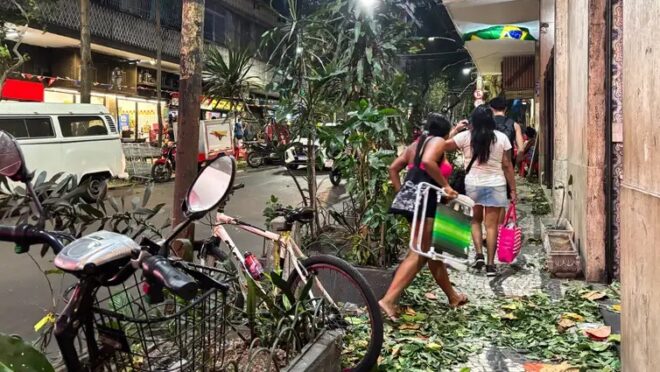 Ventos de 100 km/h deixam mortos no Rio e SP e causam estragos em ao menos 4 estados