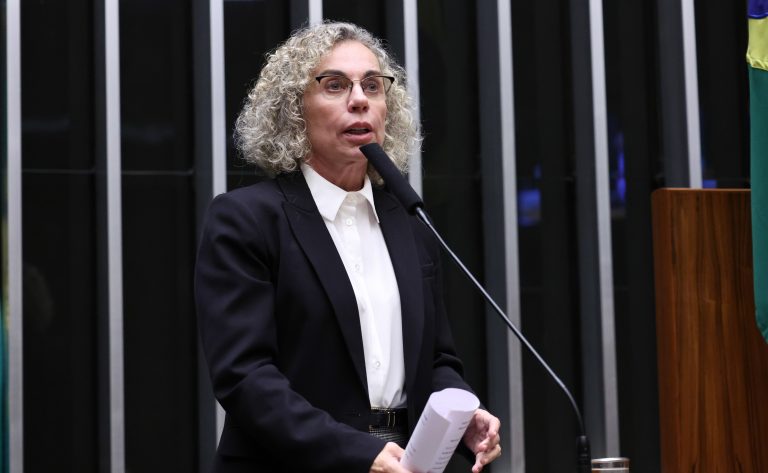 Comissão aprova projeto que mantém diretrizes do Ministério da Saúde para mamografias no SUS