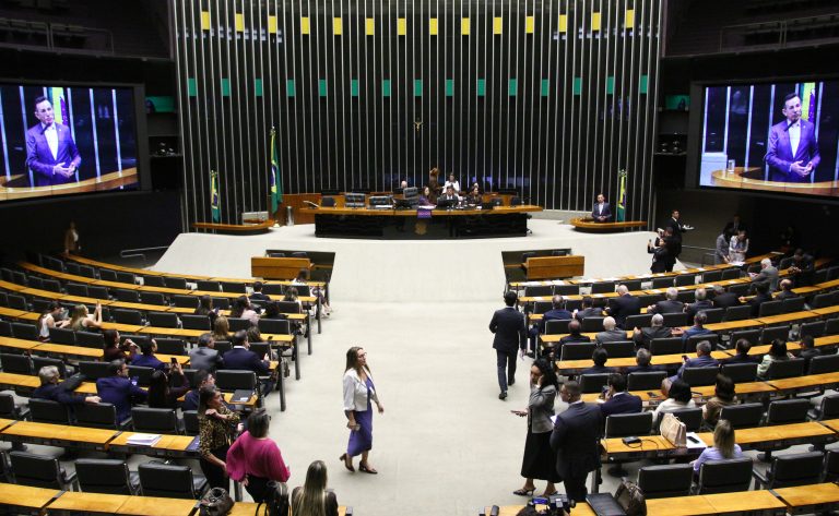 Micro e pequenas empresas cobram na Câmara atualização da tabela do Simples Nacional