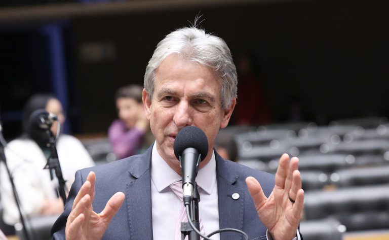 Câmara aprova urgência para projeto que susta ampliação de reserva no Pantanal