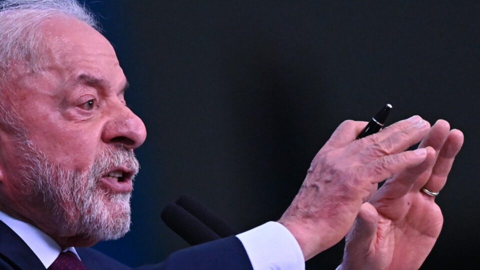 Como Lula tenta ganhar a eleição e quebrar o país