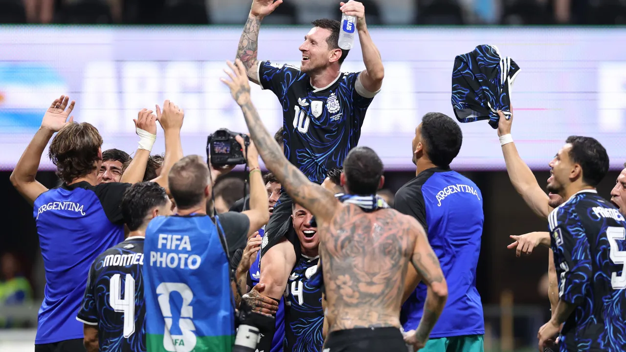 Messi contra-ataca: “Somos os melhores do mundo, doa a quem doer”