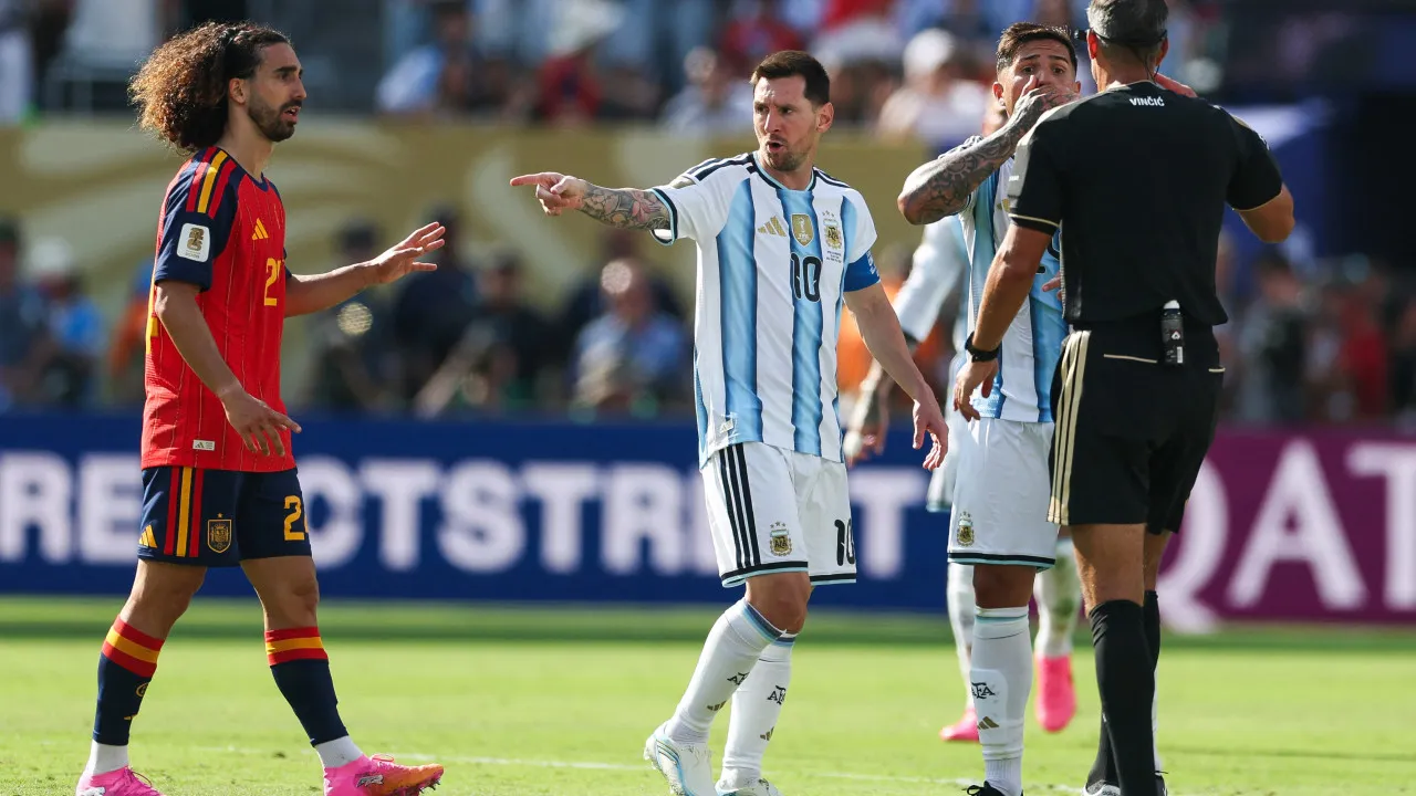 Jornal inglês massacra Messi após final: “Petulante e vergonhoso”