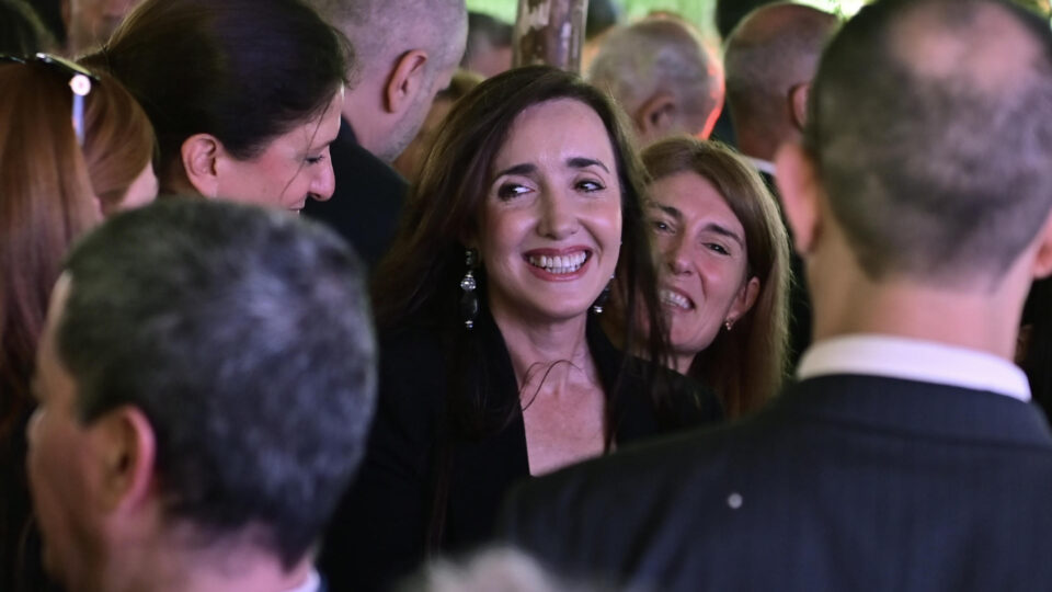 Vice de Milei se diz “preocupada” com ele: “Espalha perseguições imaginárias na Argentina e no exterior”